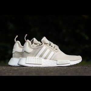 Women’s Adidas NMD R1 (Sand) Running Shoes Sz 6.5